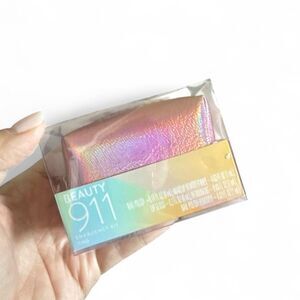 NWT 911 Emergency Beauty Kit 14 Piece Travel Makeup Essentials Gift Set